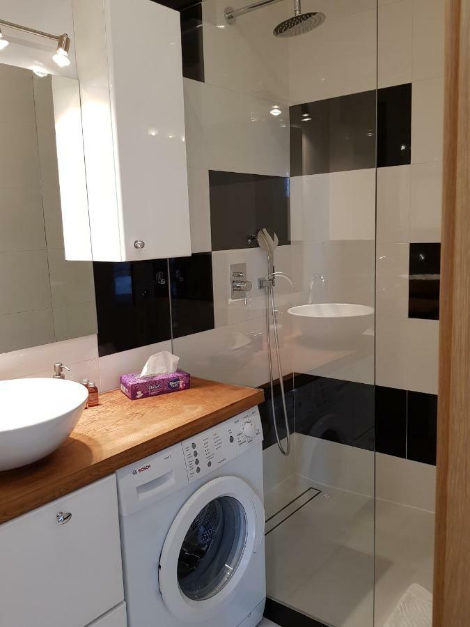 Apartment "Femina Cinema" Warsaw City Centre Екстер'єр фото